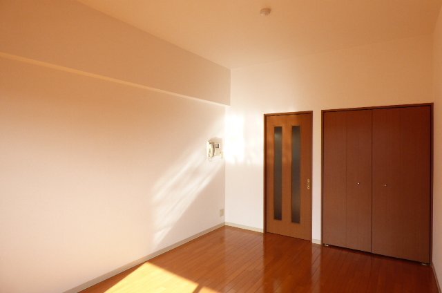 拡大写真:けやき通り 4階402の寝室