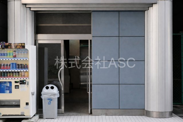 拡大写真:DOビル新町Ⅱ 2階のエントランス