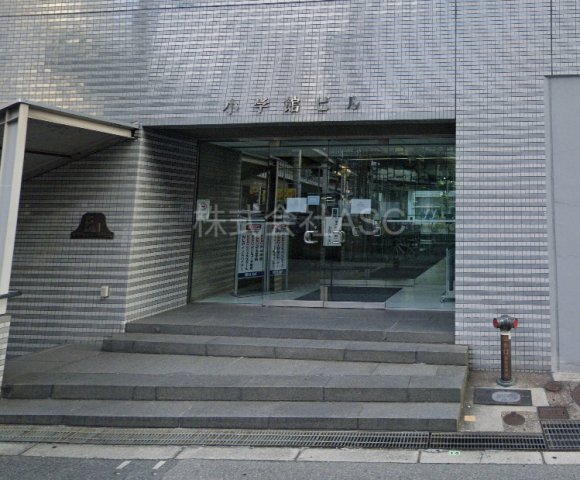 拡大写真:大阪小学館ビル 7階のエントランス