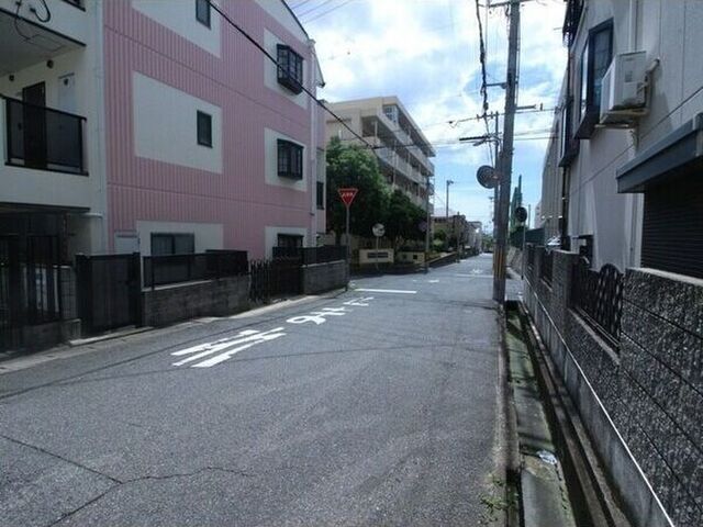 拡大写真:神戸市灘区楠丘町2丁目 1階102の建物外観