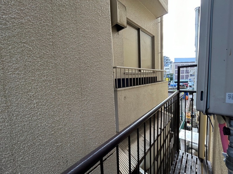 拡大写真:神戸市中央区加納町3丁目 2階202のバルコニー