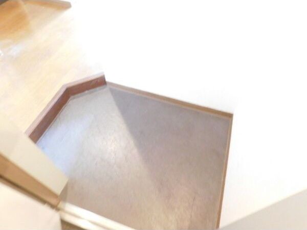 拡大写真：神戸市灘区岩屋北町７丁目 4階404の玄関