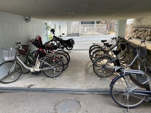 拡大写真:神戸市灘区楠丘町6丁目 4階402の内観