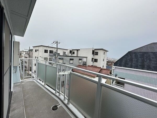 拡大写真:神戸市灘区楠丘町6丁目 4階402のキッチン