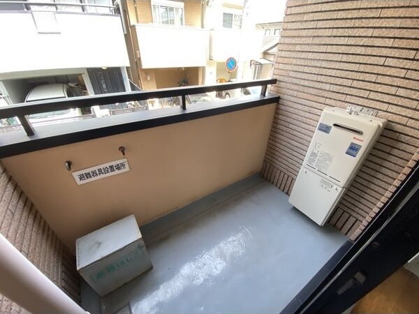 拡大写真:神戸市灘区楠丘町2丁目 2階203の内観