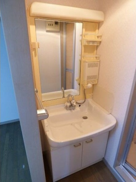 拡大写真:神戸市灘区水道筋5丁目 6階603のその他部屋・スペース