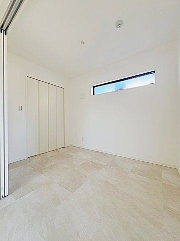 拡大写真:Celenest高岳 4階401の洋室