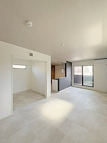 拡大写真:Celenest高岳 4階401の内装