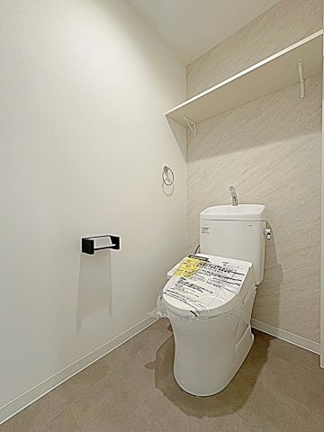 拡大写真:Celenest高岳 4階401のトイレ