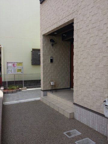 拡大写真:ボヌール 2階201の玄関