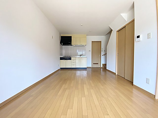 拡大写真:アプトエーデルワイス 2階Aの居間