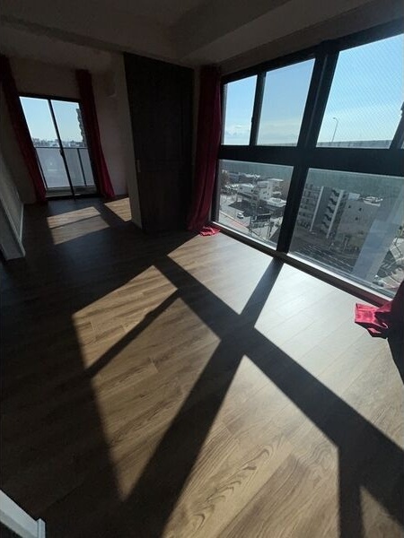 拡大写真:さくらHills ROKUBAN Platinum Residence 9階901の居間