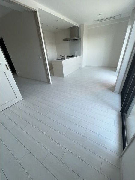 拡大写真:さくらHills ROKUBAN Platinum Residence 9階902の居間