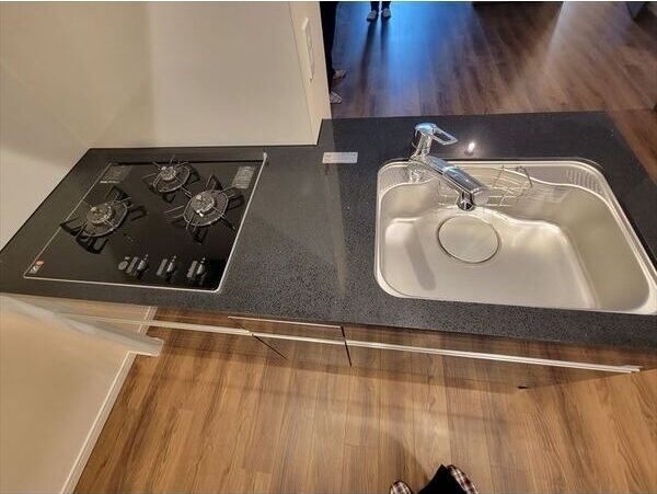 拡大写真：さくらHills　ROKUBAN　Platinum　Residence 9階903のキッチン