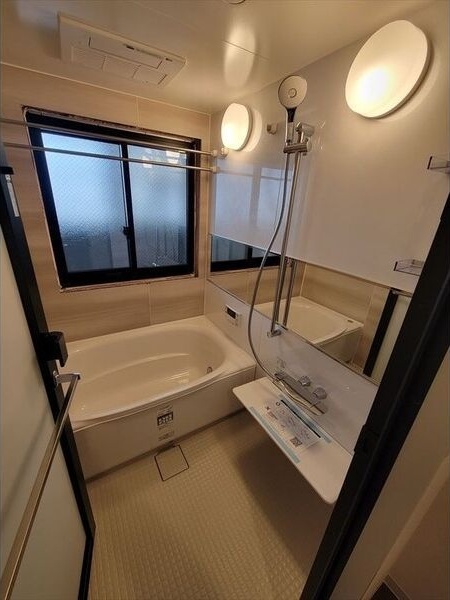 拡大写真：さくらHills　ROKUBAN　Platinum　Residence 9階903の風呂