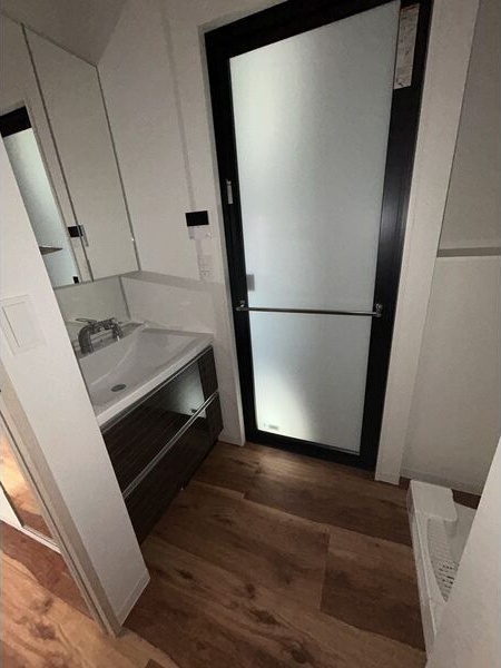 拡大写真:さくらHills ROKUBAN Platinum Residence 11階1101の洗面所