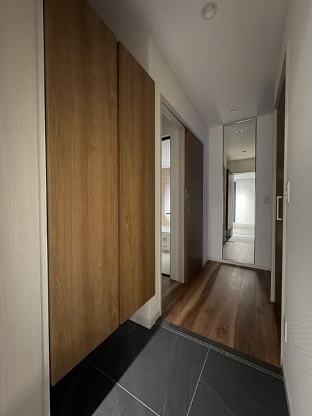 拡大写真:さくらHills ROKUBAN Platinum Residence 12階1204の玄関