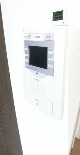 拡大写真：ディアレイシャス矢場町 2階205のセキュリティ