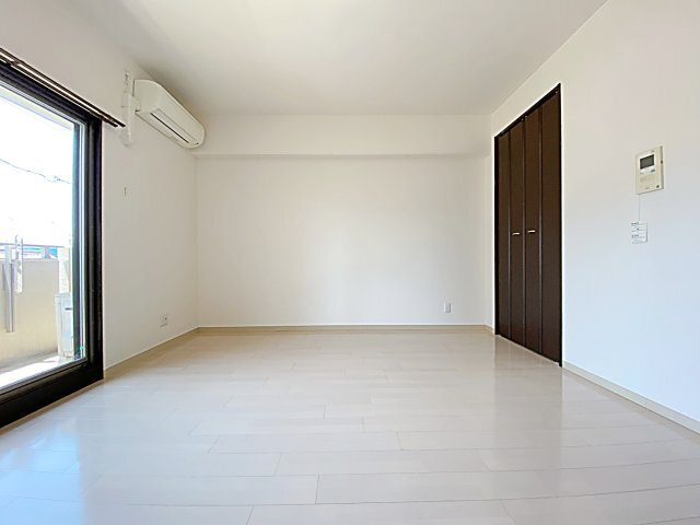拡大写真:Cherry Suite 2階202の居間
