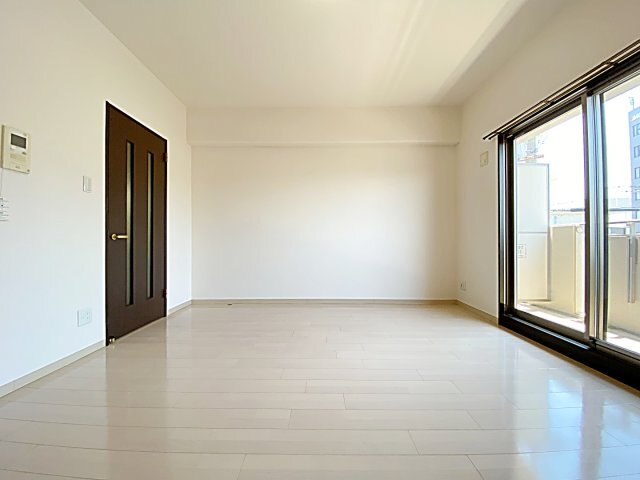 拡大写真:Cherry Suite 2階202の居間