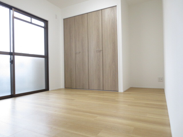 拡大写真:ボーセジュール 1階102の居間
