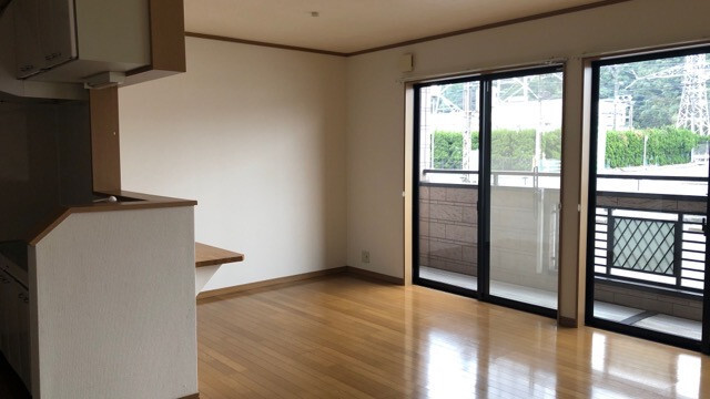 拡大写真：エトワール新涯 1階102の居間