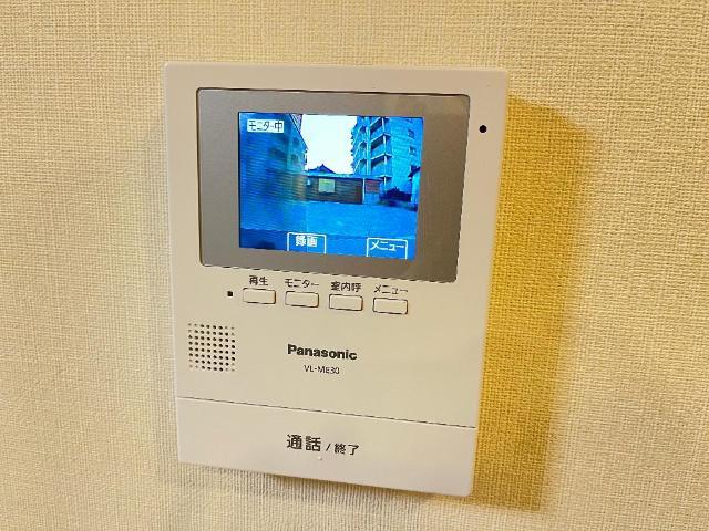 拡大写真：南区下石田２丁目新築アパート　Ａ棟 2階203のカメラ付インターホン（イメージ）