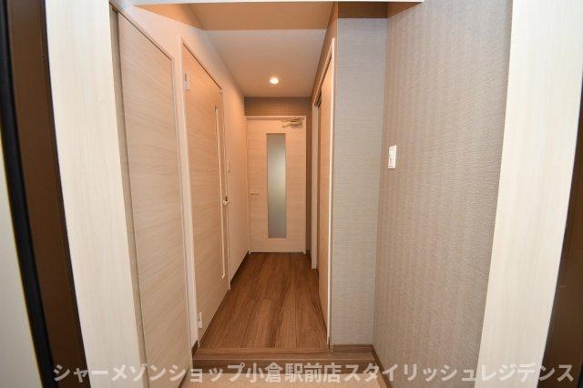 拡大写真：G-Apartment開 6階605の玄関