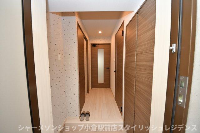 拡大写真:G-Apartment開 1階103の玄関