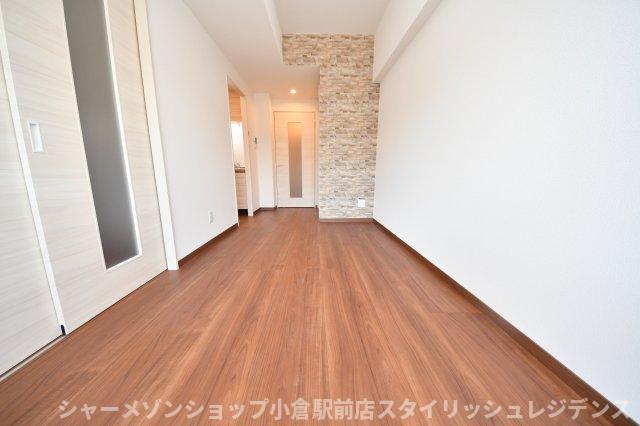 拡大写真:G-Apartment開 1階101の居間