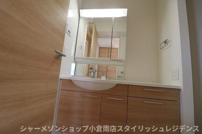 拡大写真：Leafull 1階106の洗面所