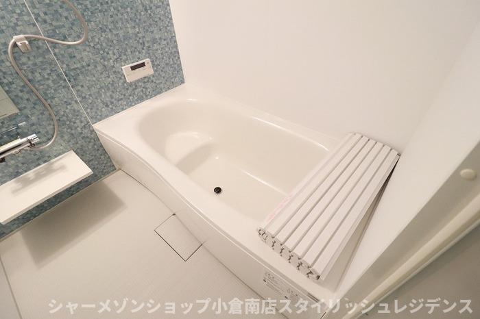 拡大写真：Leafull 1階106の風呂