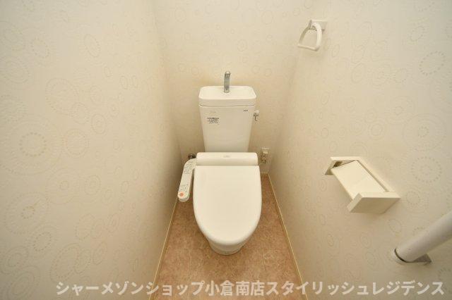 拡大写真:行橋第一レジデンス 4階402のトイレ