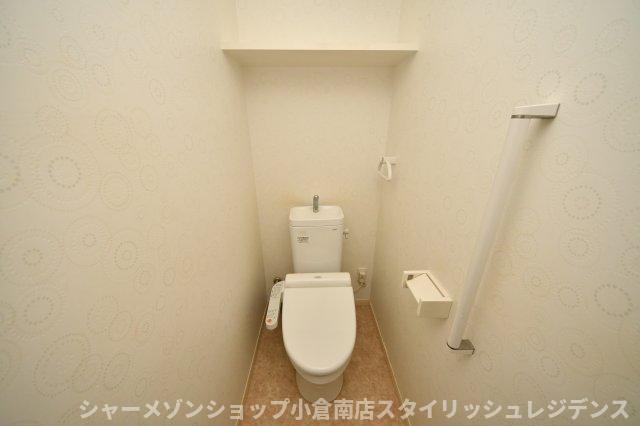 拡大写真:行橋第一レジデンス 4階402のトイレ