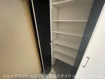 拡大写真:レニター小倉サンライズビュー 3階306の収納