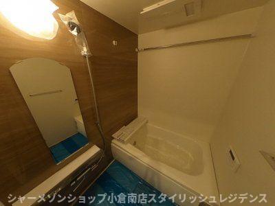 拡大写真:セレーノ行橋 7階707の風呂