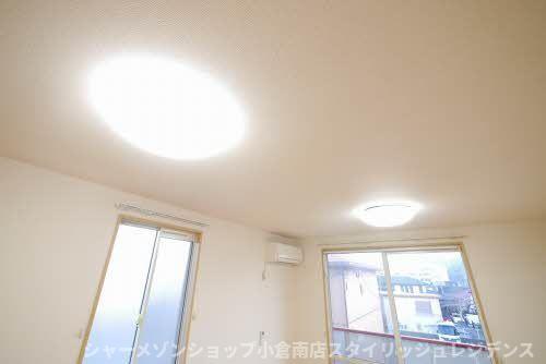 拡大写真:シャーメゾン朽網 B棟 2階202のその他共有部分