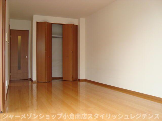 拡大写真:アルファKⅡ 2階403の居間