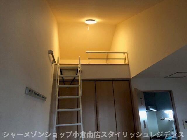 拡大写真:アカイユ 2階205の寝室