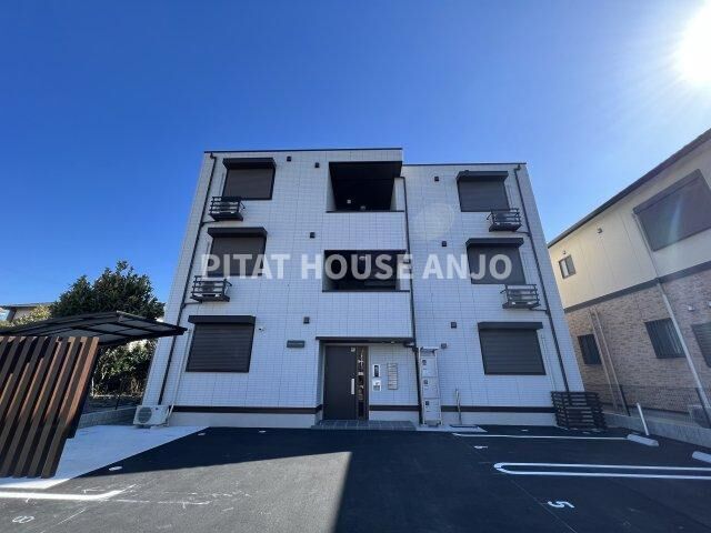 拡大写真：D-avance二本木新町 3階301の外観