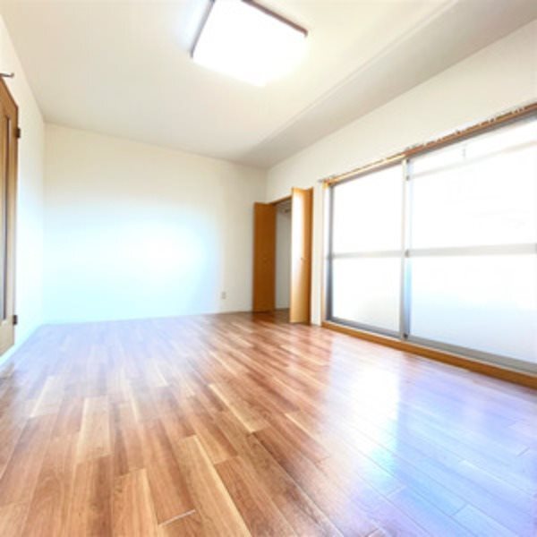 拡大写真:ベイサージュ 3階303の別部屋参考写真