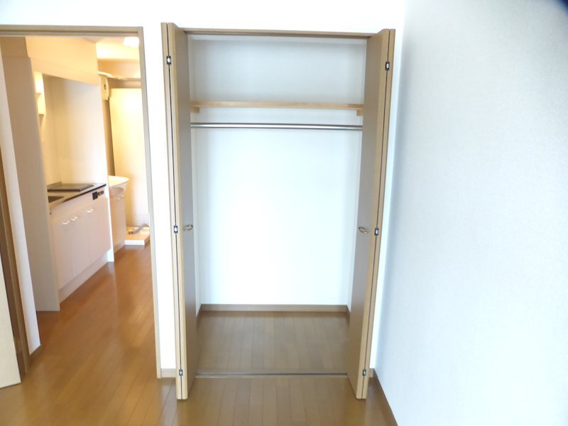 拡大写真:メゾン・ルルベ 3階301の同物件別部屋