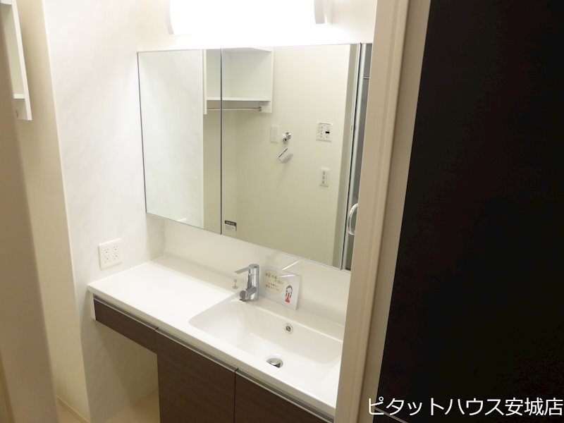 拡大写真:エテルニタ富士松駅 1階102の同物件別部屋