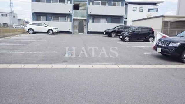 拡大写真:チェリーヒルズ A棟 3階A302の駐車場