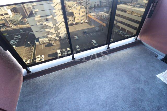 拡大写真:Lausanne 9階901のバルコニー