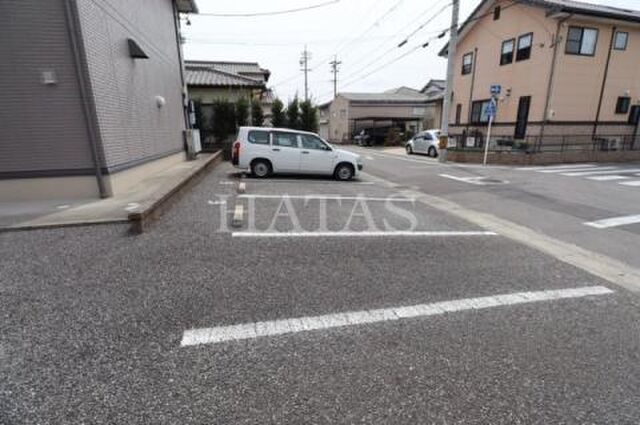 拡大写真:パークサイド ハウス 1階103の駐車場