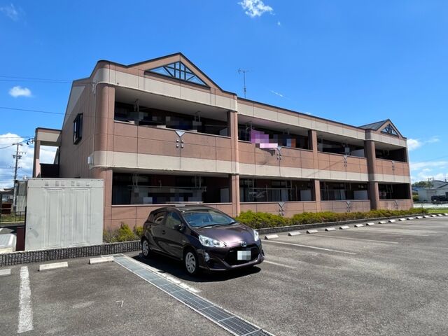 拡大写真:スプリングデイハイツ 1階103の外観写真(昼)