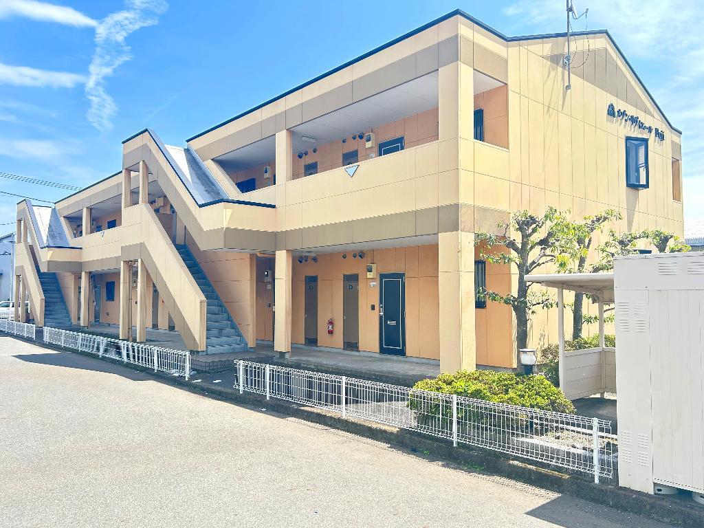 写真:メゾンリヴィエールFUJIの外観