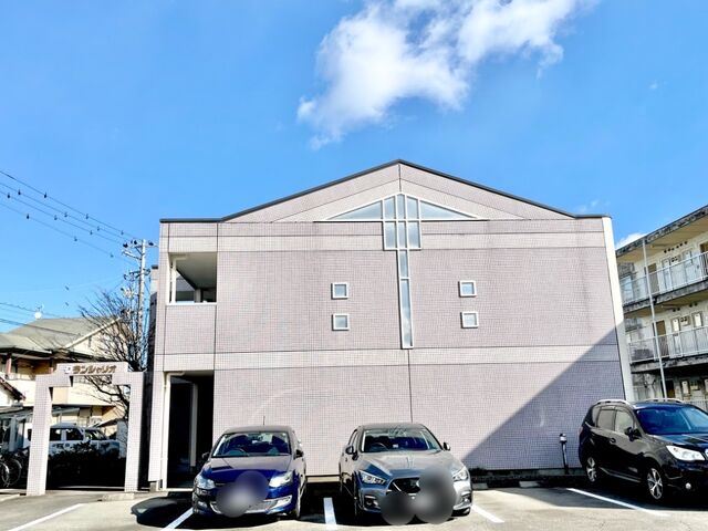 拡大写真:グランシャリオ 2階00206の外観写真(昼)