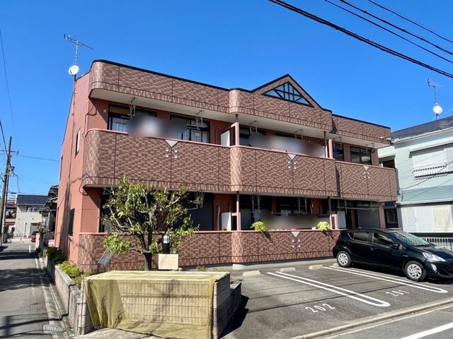 拡大写真:ローズハイム 1階101の外観写真(昼)